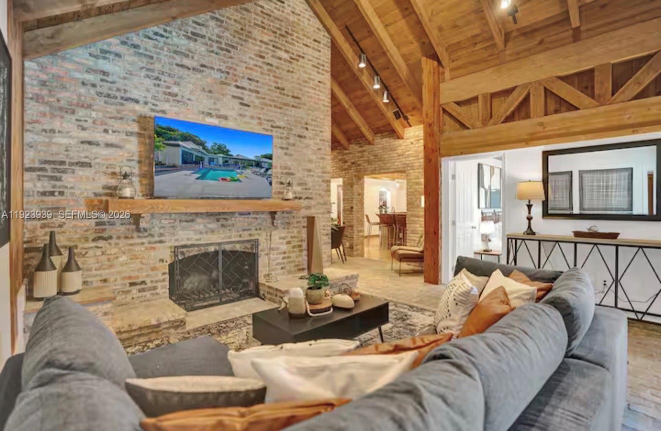 MARTHA BRIGHT FARMS - Residential