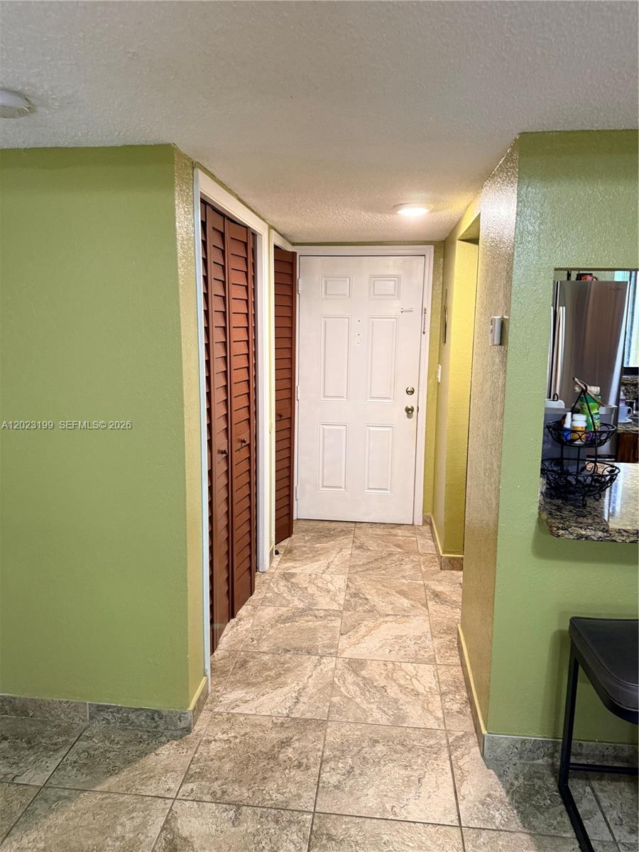 UNIT LOCATED IN THE FIRST FLOOR WITH IMPACT WINDOWS AND ACCORDEAON SHUTTERS , TILE WALL TO WALL WASHER AND SRYER INSIDE THE UNIT , PAKING SPACE ASSIGEND PLU MULTI GUEST PARKINGS, SCREEN PORCH, VIEW GARDEN AND CANAL, NO NEIGHBOR ON THE BACK, STORAGE OUTSIDE OF THE UNIT , MEMEBERSHIP REQUIRED TO BONAVENTURE CLUB ANNUALY $470,  WITH MULTILES ACTIVITIES  SPORS AND CRAFT CLASSES,ALSO  THE UNIT HAS A COMMUNITY POOL.
WESTON CITY HAS MAGNIFICIENT PARKS, DOWNTOWN,AND SCHOOLS, EASY ACCESS TO MAYOR XPWAYS GOING TO FORT LAUDERDAL, OR TO NAPLES OR GOING TO MIAMI DADE.FEW MINUTES AWAY FROM SAWGRASS MALL , FT LAUDERDALE AIRPORT.
