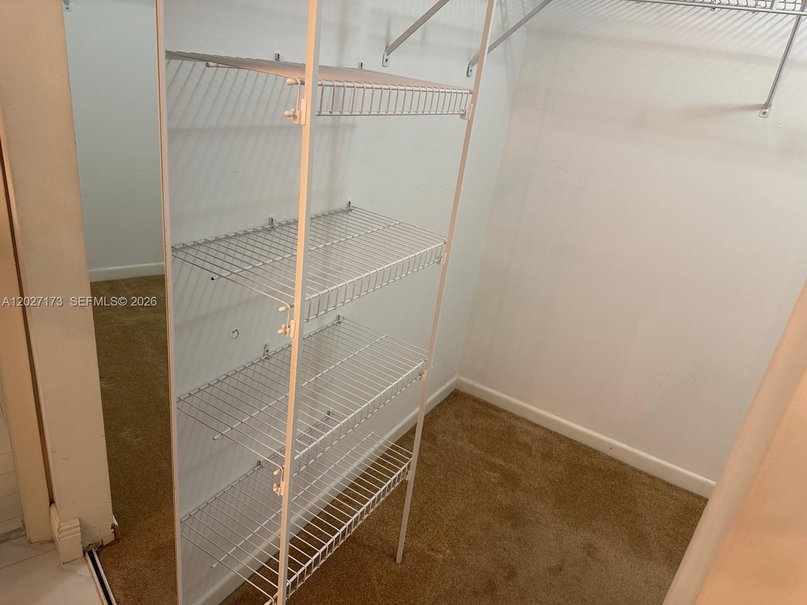 TRENT F CONDO - Residential Lease