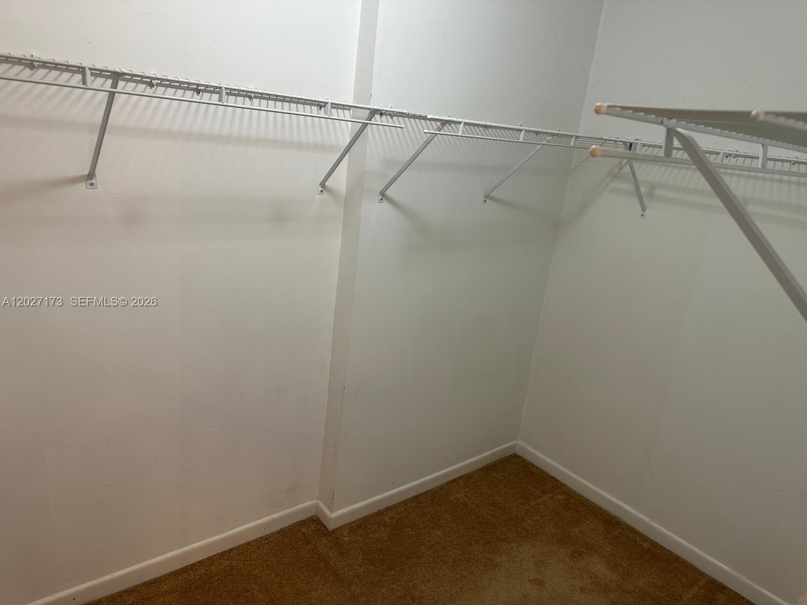 TRENT F CONDO - Residential Lease