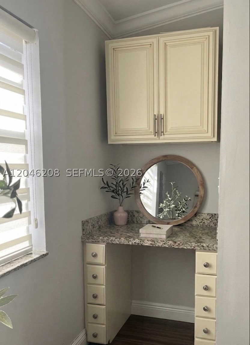 LAGO DEL REY CONDO - Residential