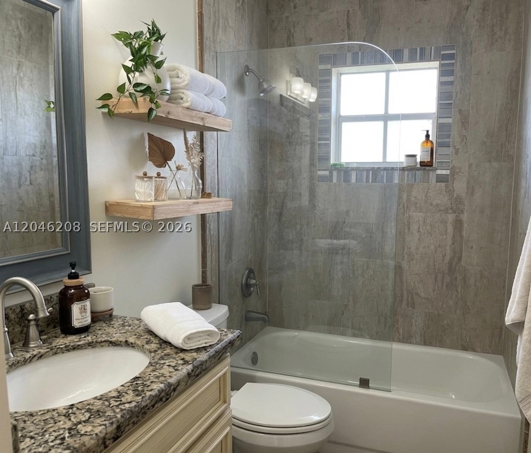 LAGO DEL REY CONDO - Residential