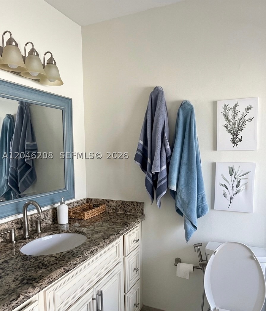 LAGO DEL REY CONDO - Residential