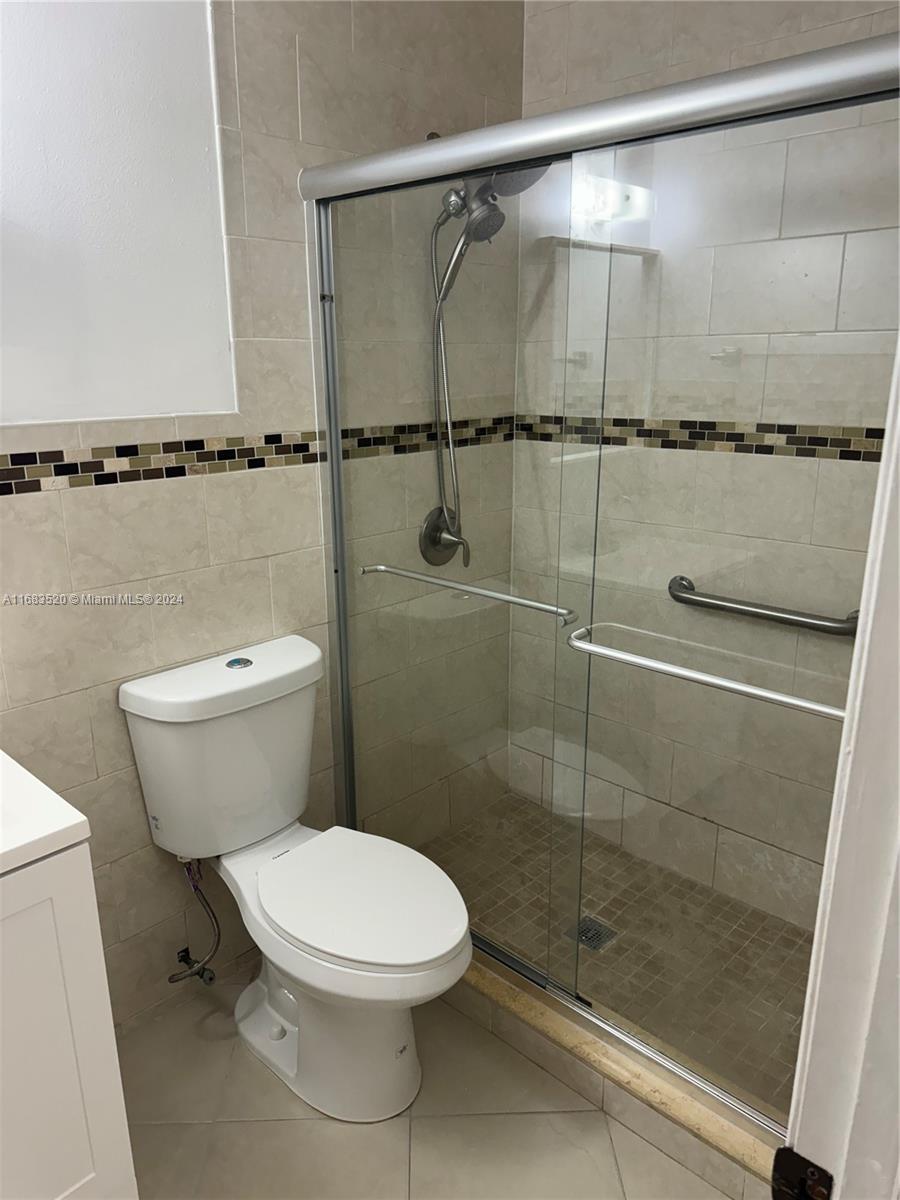 TERRA LAKE VILLAS CONDO - Residential Lease