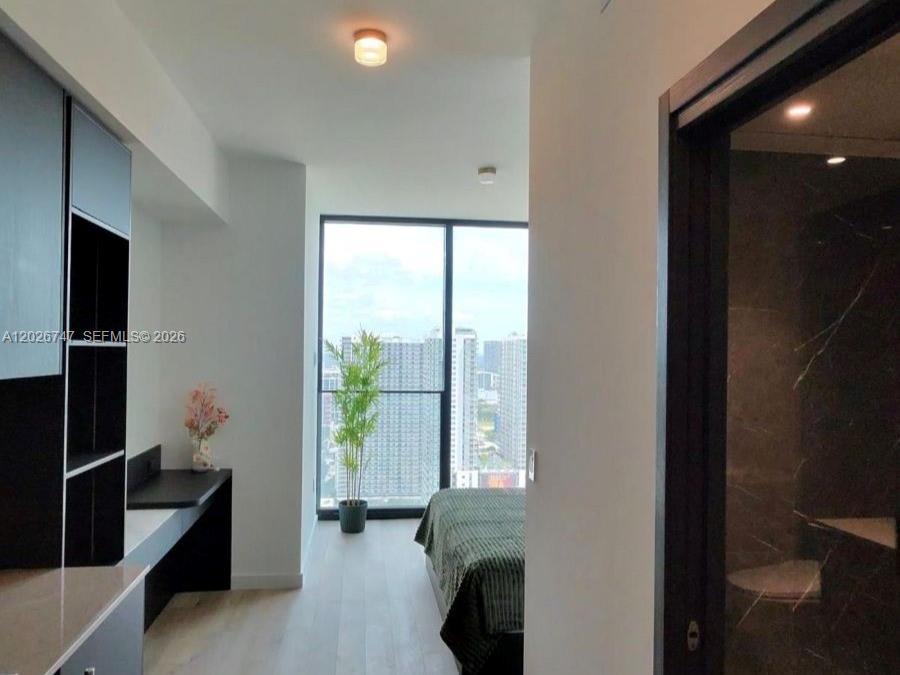 E11EVEN CLUB RESIDENCES - Residential Lease