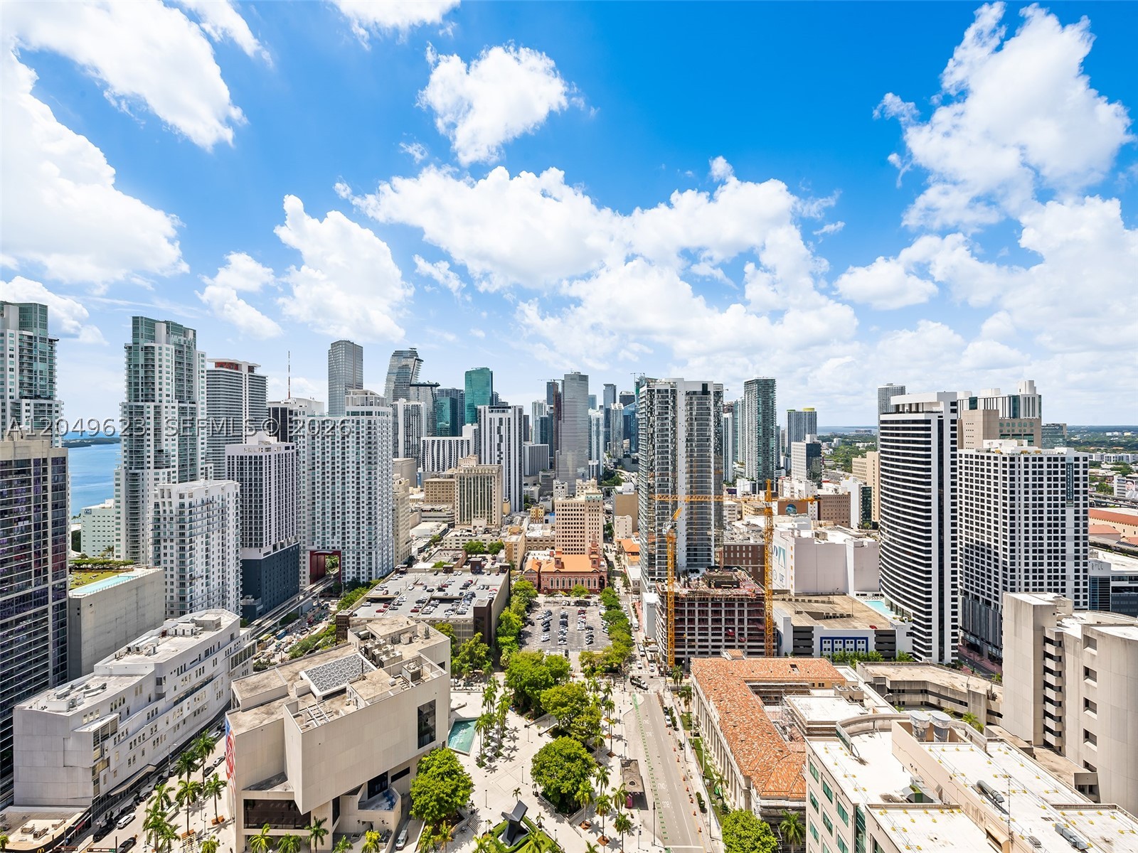 DEVELOPER UNIT! 1 Bed + DEN / 2 Baths | 597 SF | Facing South

Exceptional opportunity to own a brand-new, fully furnished residence in the heart of Downtown Miami. Thoughtfully designed with premium finishes and designer furnishings, this turnkey home offers both luxury and outstanding investment potential.

One of the few residences in the area with no rental restrictions, allowing short-term rentals, long-term rentals, seasonal use, or full-time owner occupancy with complete flexibility. Ideally located in Miami Worldcenter, this residence is perfect for investors and end users alike.

Features include floor-to-ceiling impact glass, a private balcony, Italian cabinetry, premium appliances, and designer furniture included in the sale. Residents enjoy access to more than 20,000 square feet of resort-style amenities, including a rooftop pool, hydrotherapy spa, HOMAGE fitness center, yoga studio, entertainment lounges, co-working spaces, chef's kitchen, and much more.

Easy to show.
