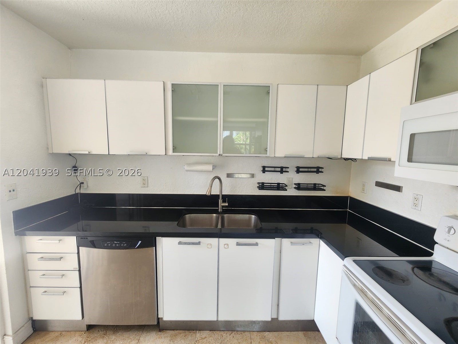 BAY HARBOR ISLAND - Residential Lease