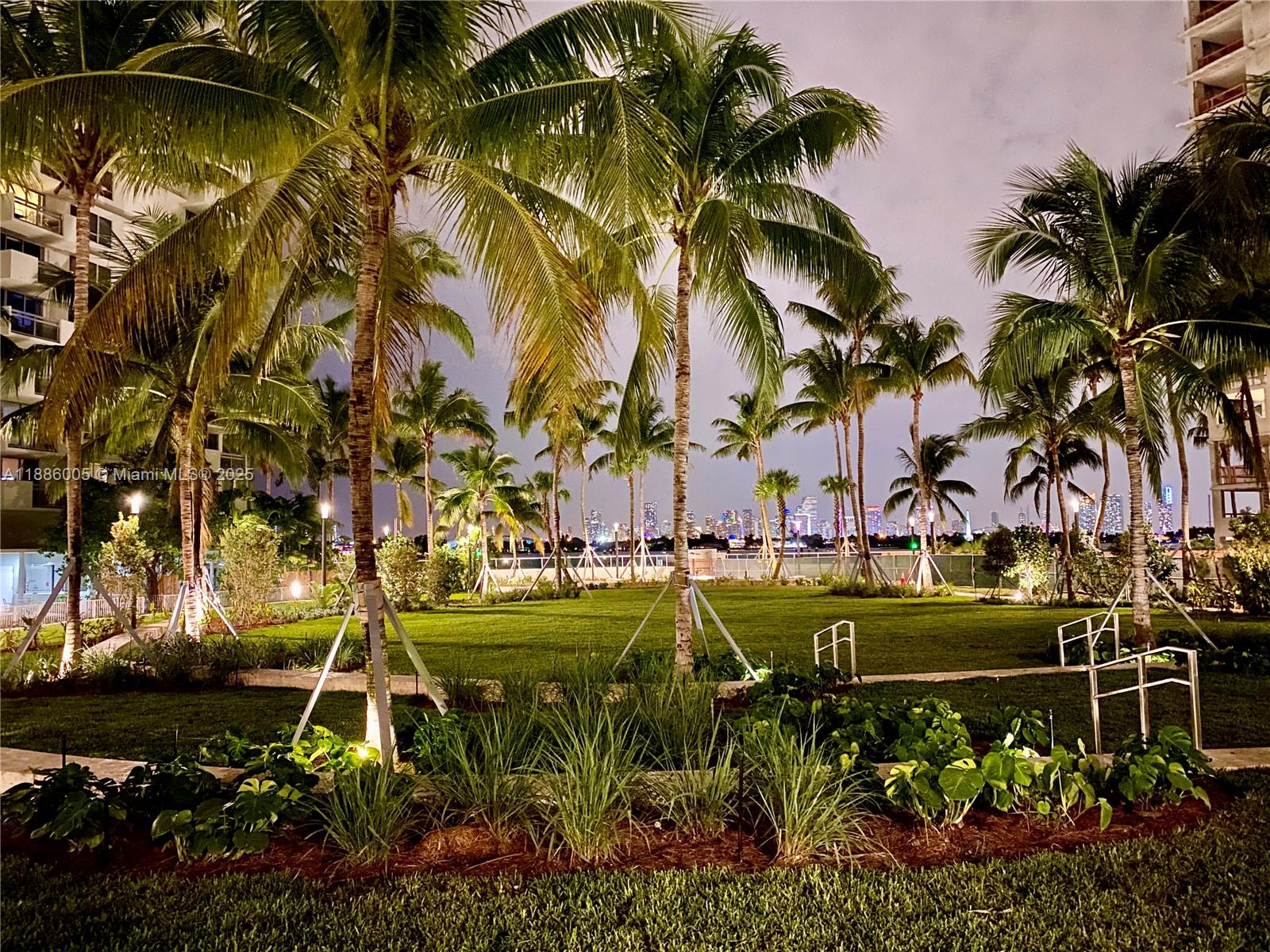 FLAMINGO SOUTH BEACH I CO - Residential