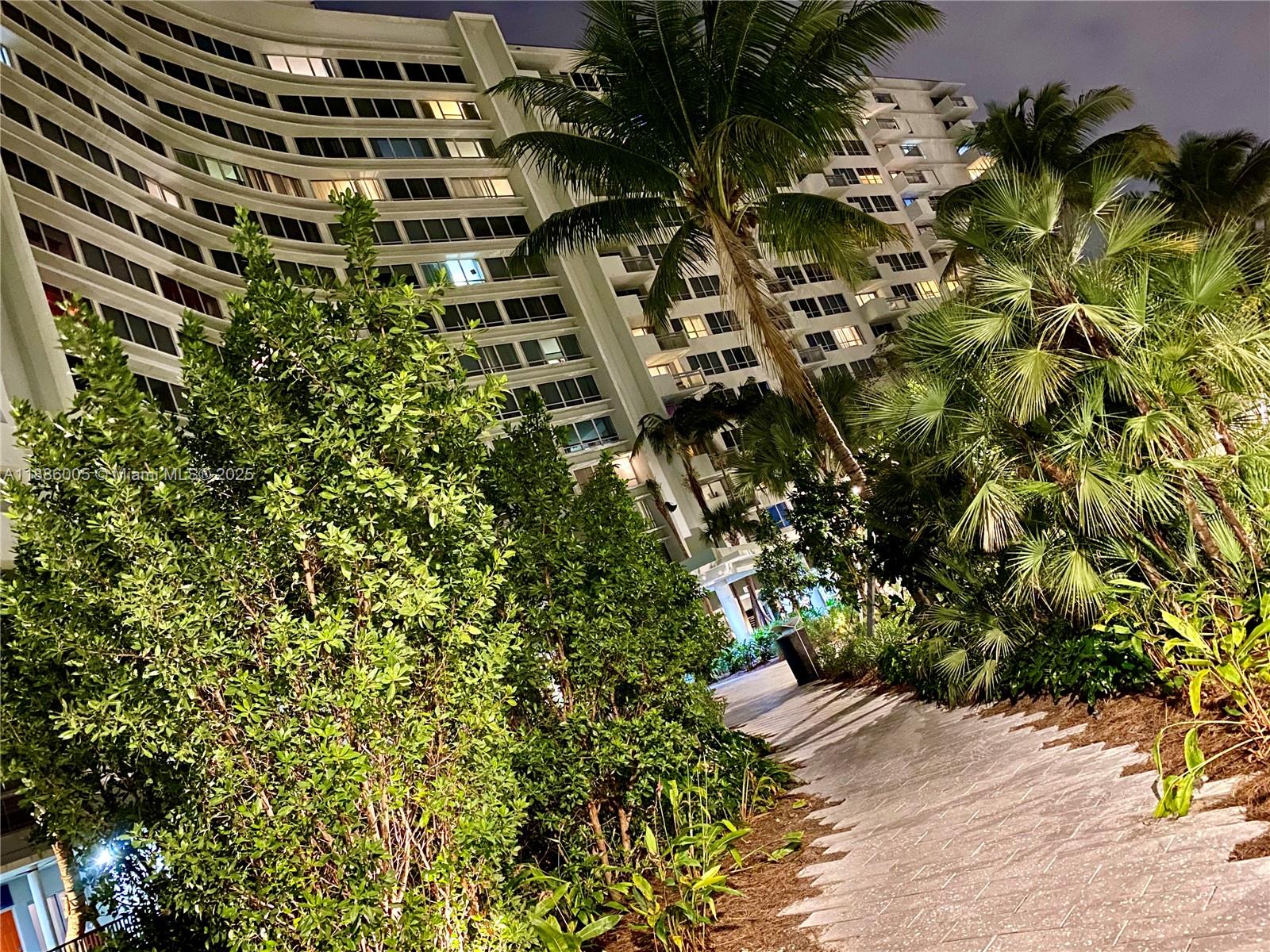 FLAMINGO SOUTH BEACH I CO - Residential
