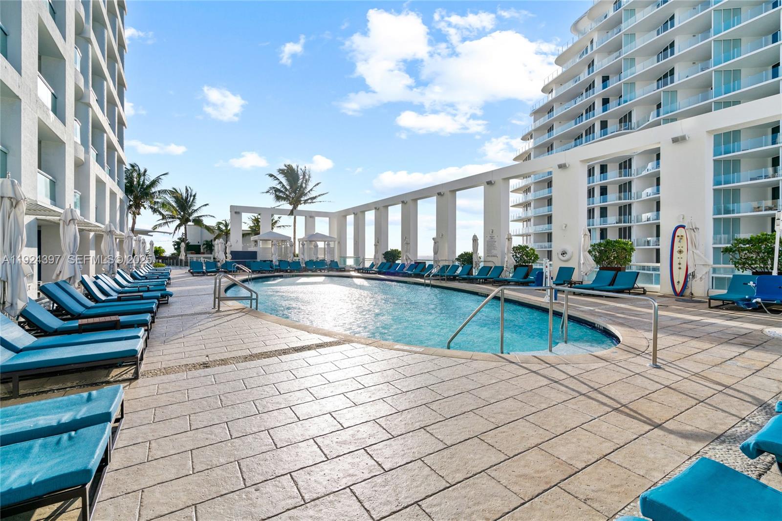 551 FLB CONDOMINIUM RESID - Residential