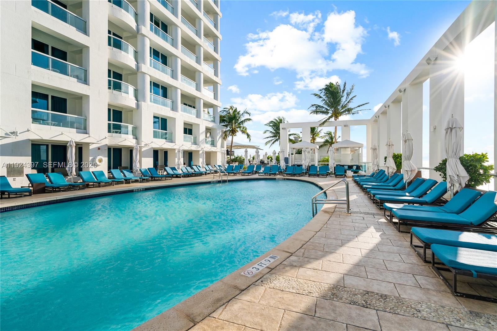 551 FLB CONDOMINIUM RESID - Residential