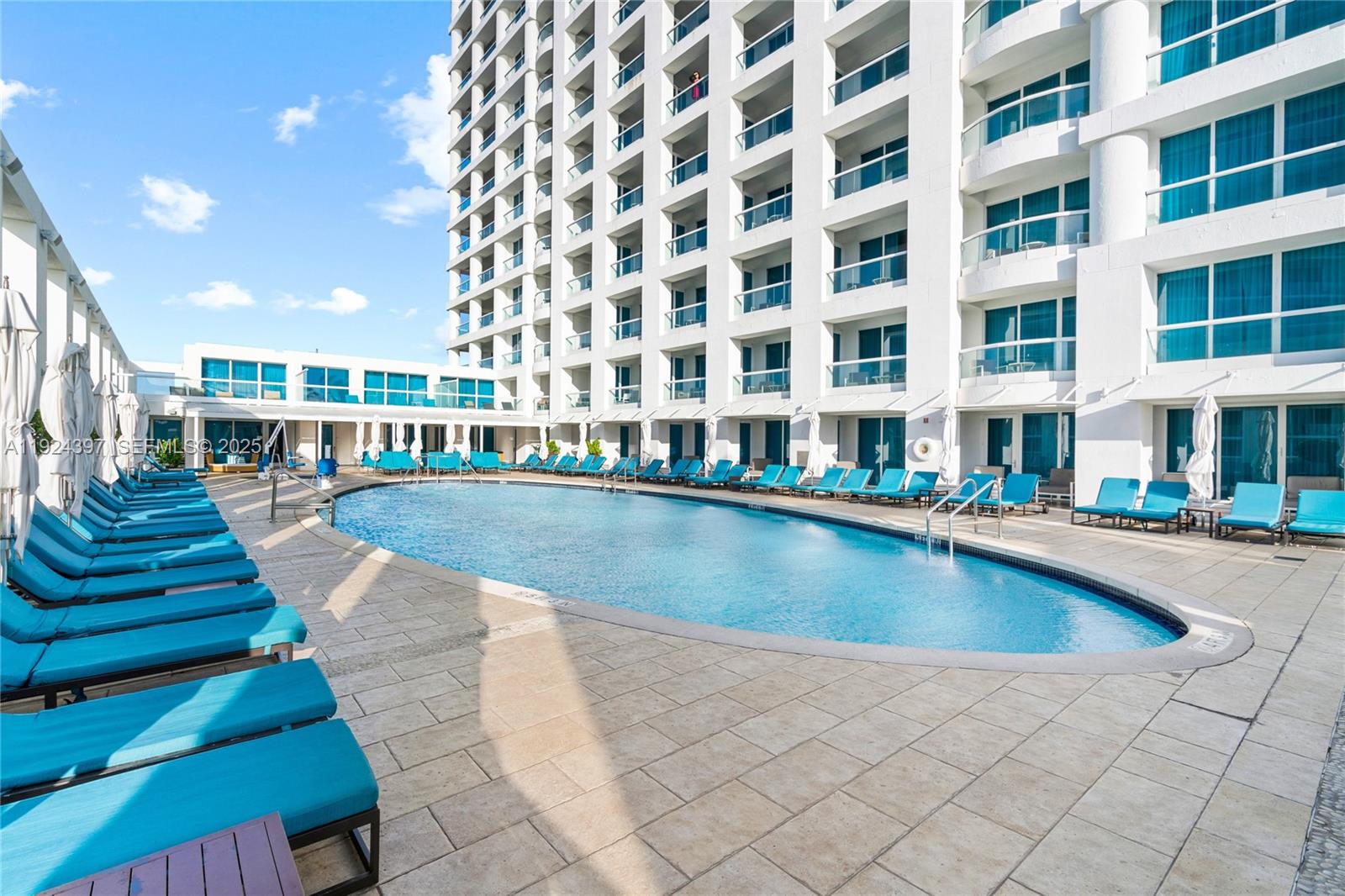 551 FLB CONDOMINIUM RESID - Residential