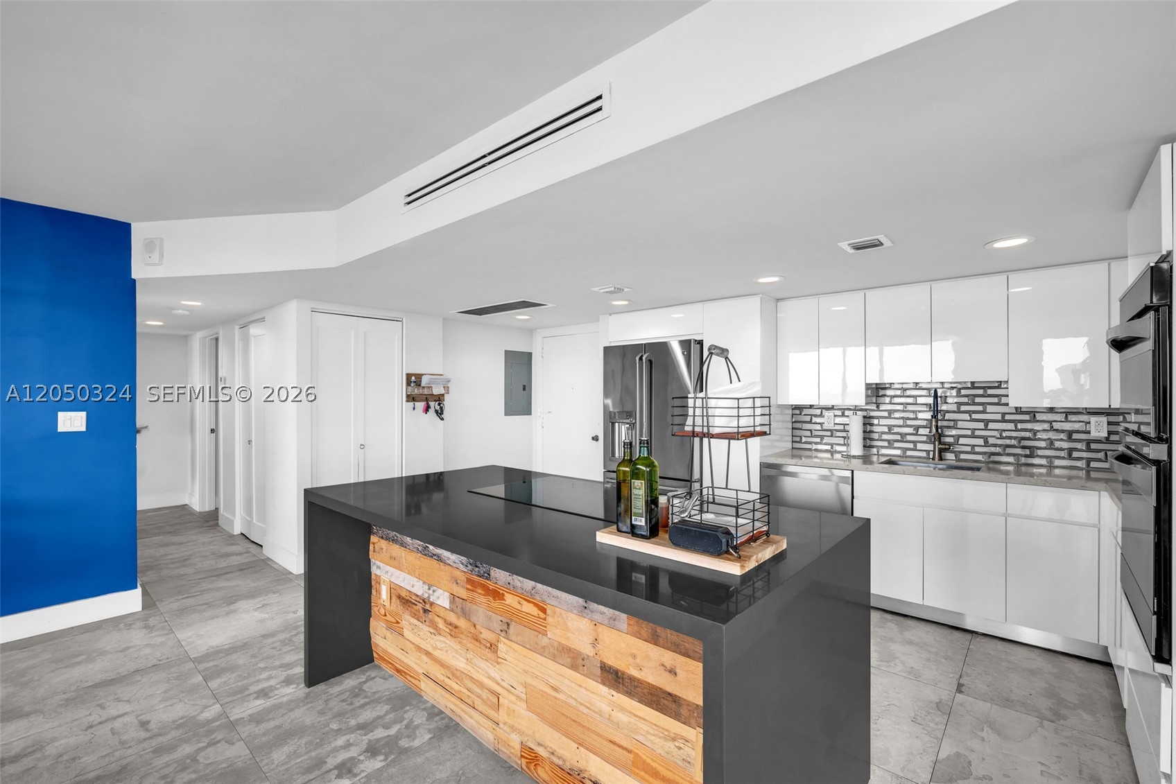 BURLEIGH HOUSE CONDO - Residential Lease