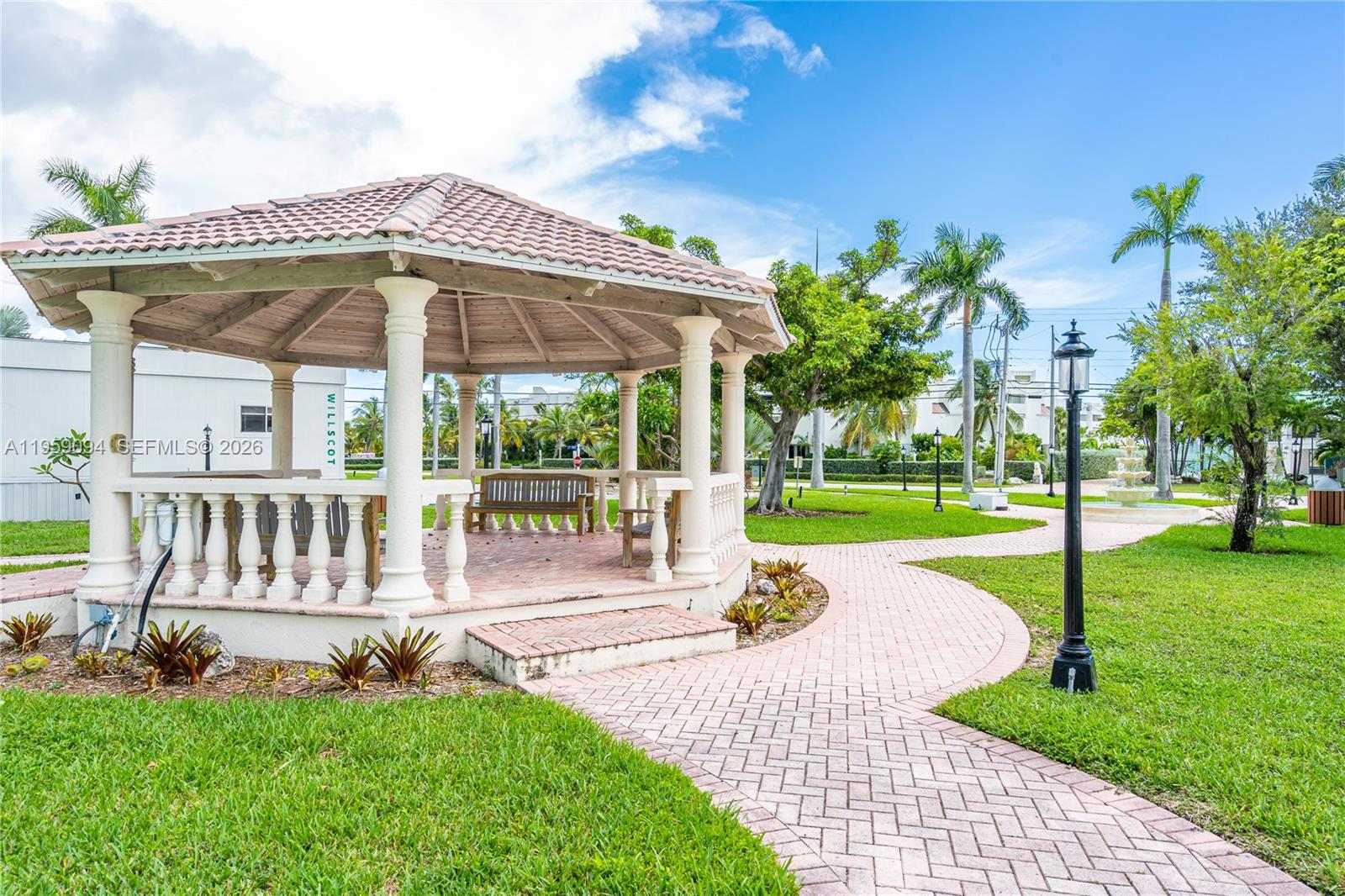 KEY COLONY BEACH 1ST ADD - Residential