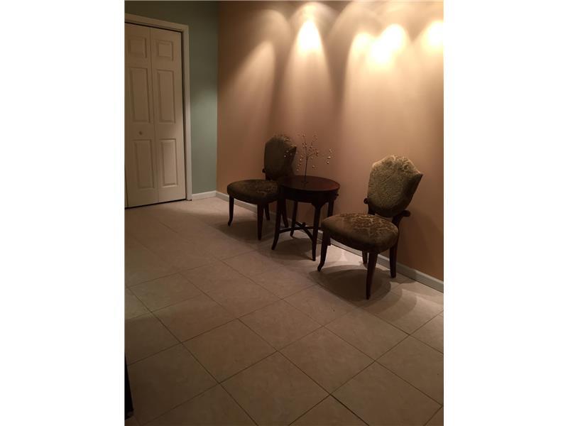 HOLLYWOOD GOLF ESTATES SE - Residential
