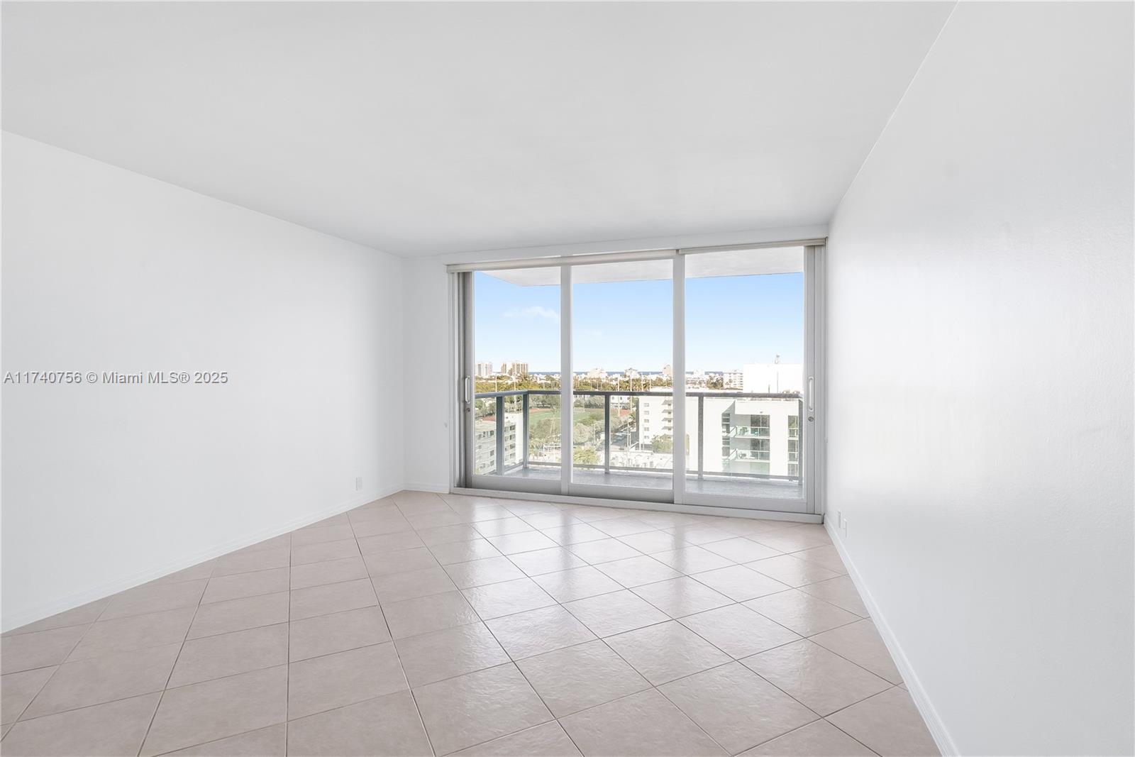 MIRADOR 1000 CONDO - Residential