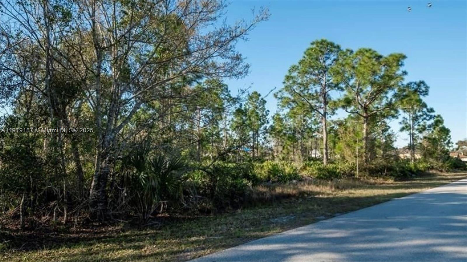 Port Charlotte 56 - Land