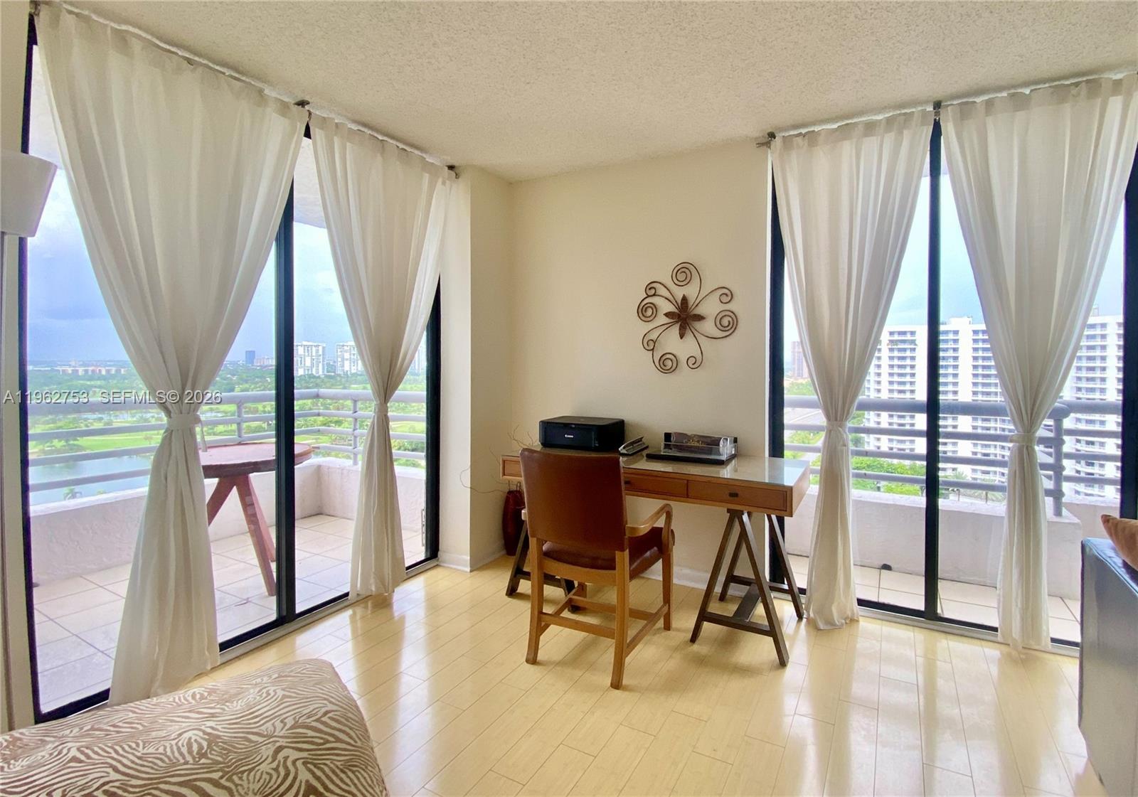 PARC CENTRAL AVENTURA SOU - Residential