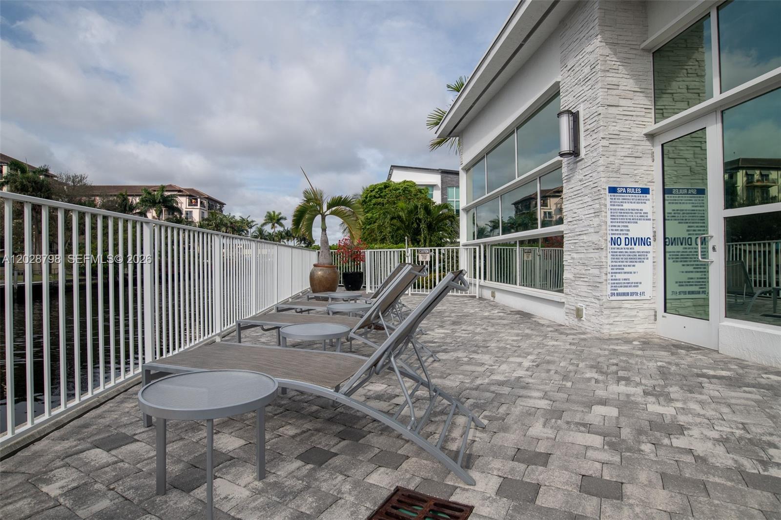POINTE @ MIDDLE RIVER - Residential