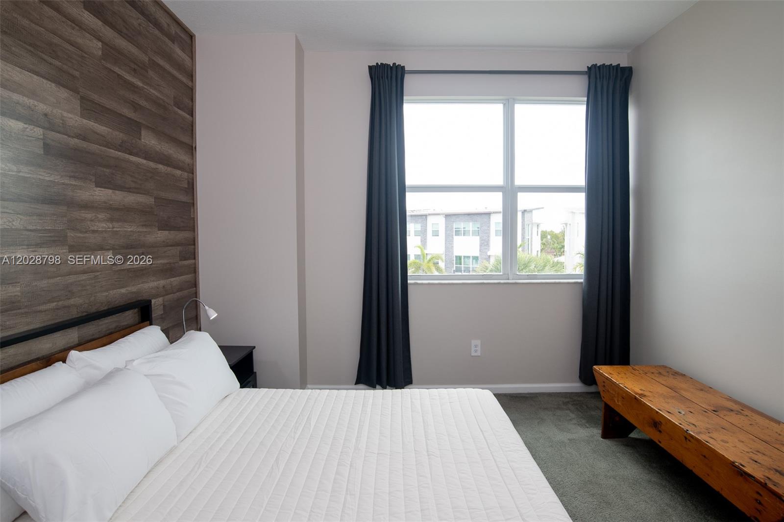 POINTE @ MIDDLE RIVER - Residential