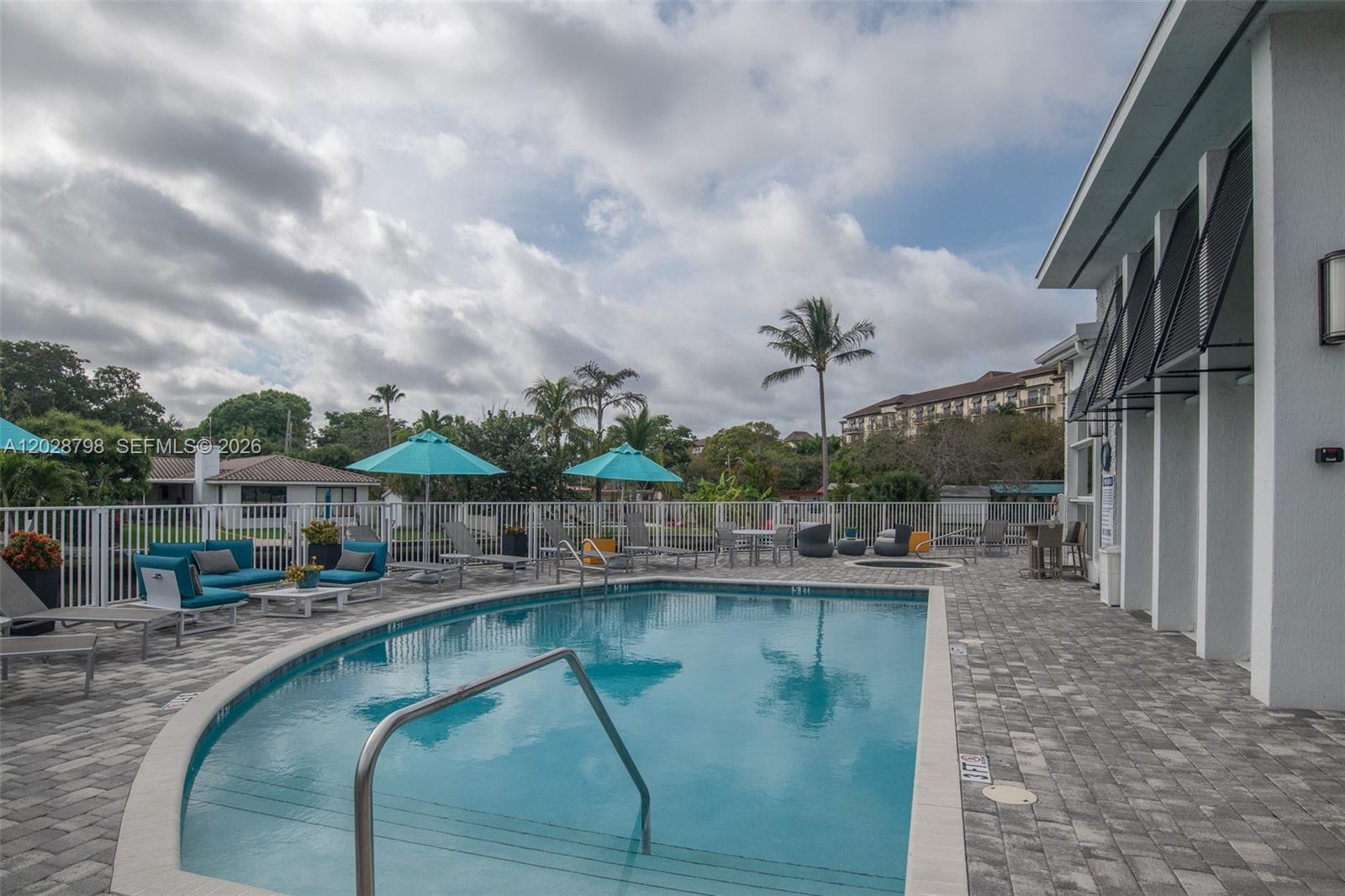 POINTE @ MIDDLE RIVER - Residential