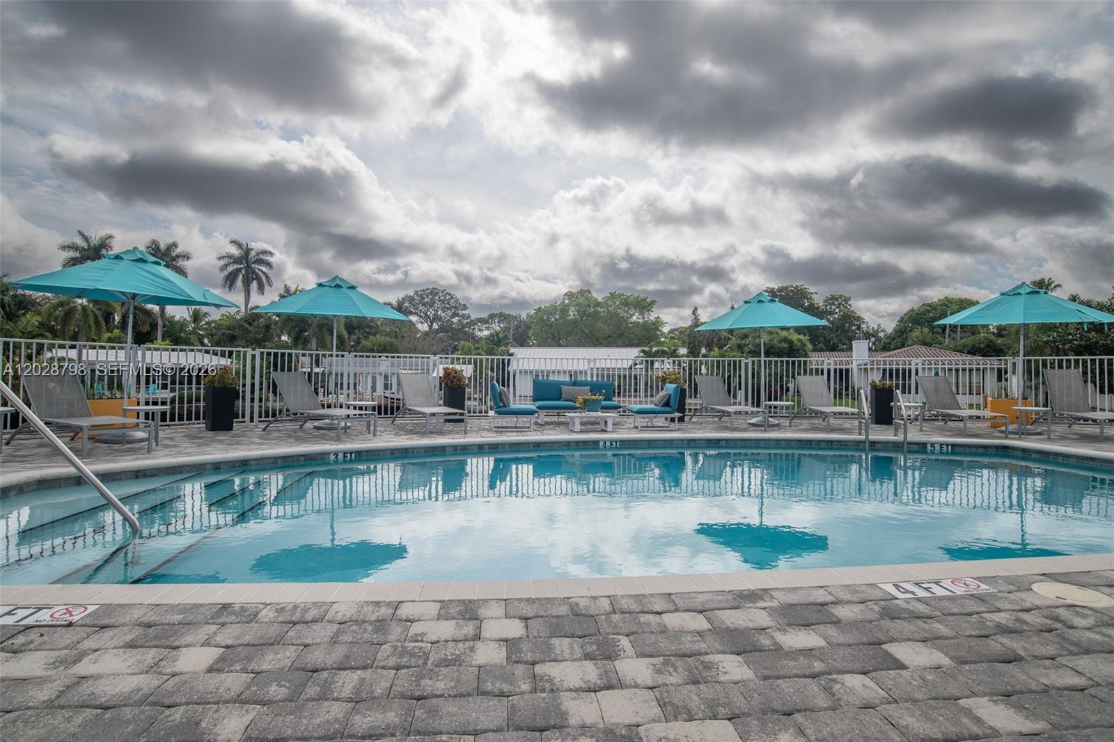 POINTE @ MIDDLE RIVER - Residential