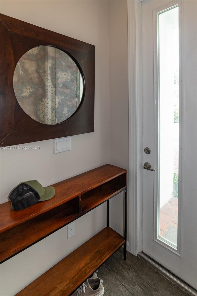 POINTE @ MIDDLE RIVER - Residential