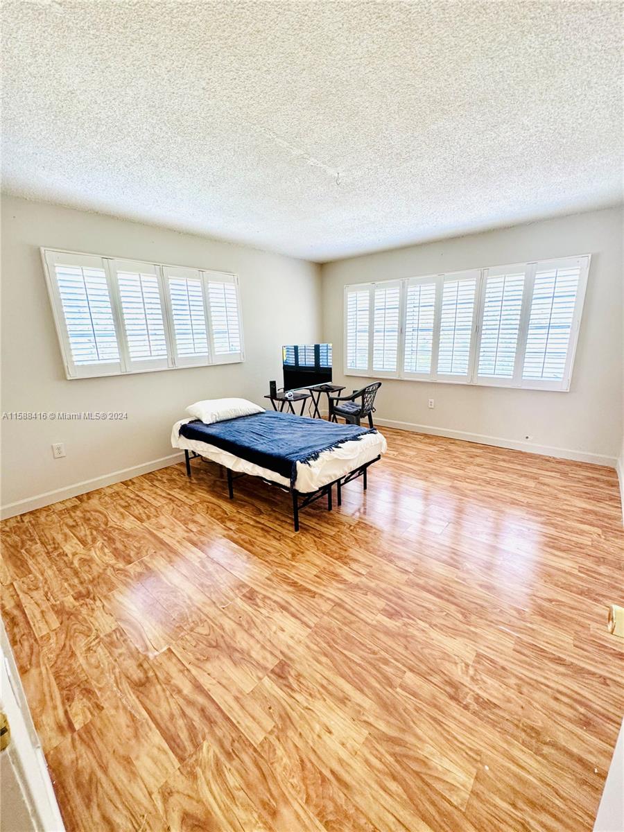 RO-MONT SOUTH CONDO C - Residential