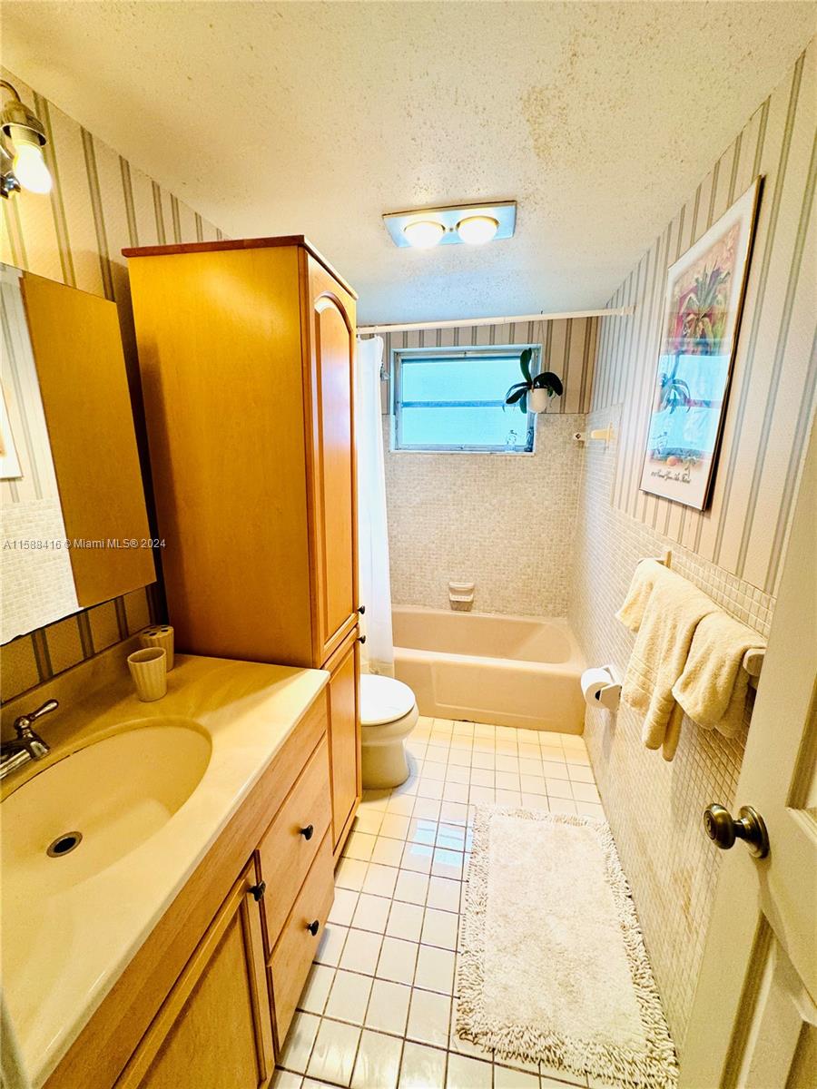 RO-MONT SOUTH CONDO C - Residential