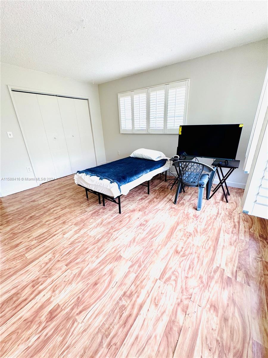 RO-MONT SOUTH CONDO C - Residential