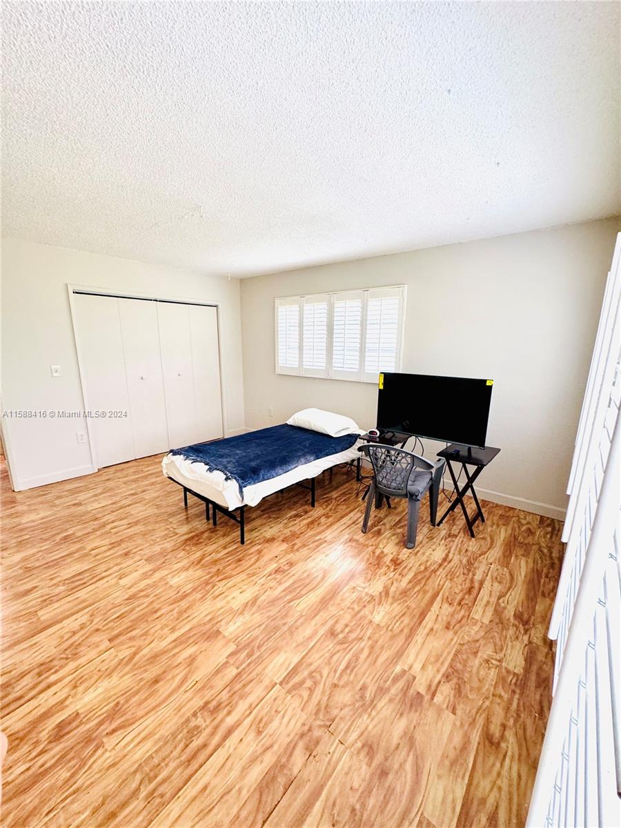 RO-MONT SOUTH CONDO C - Residential