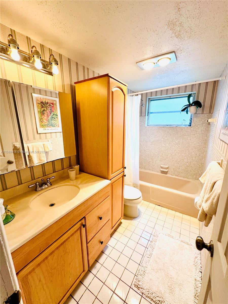 RO-MONT SOUTH CONDO C - Residential