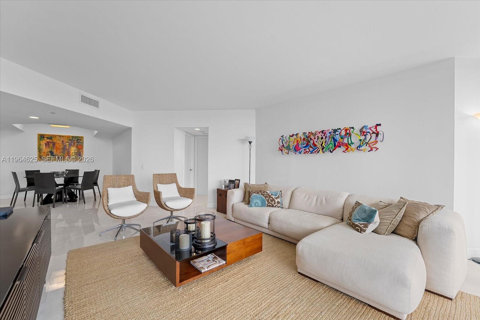 SOUTH TOWER AT THE POINT - Residential