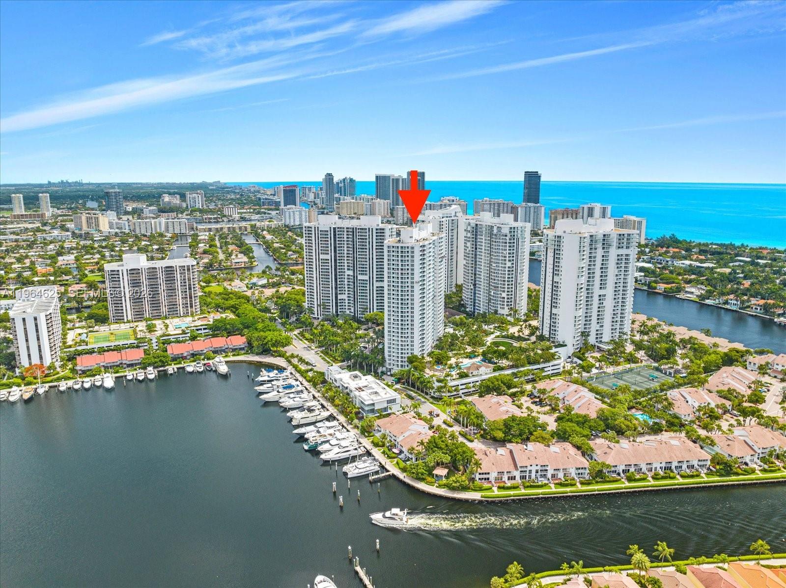 SOUTH TOWER AT THE POINT - Residential
