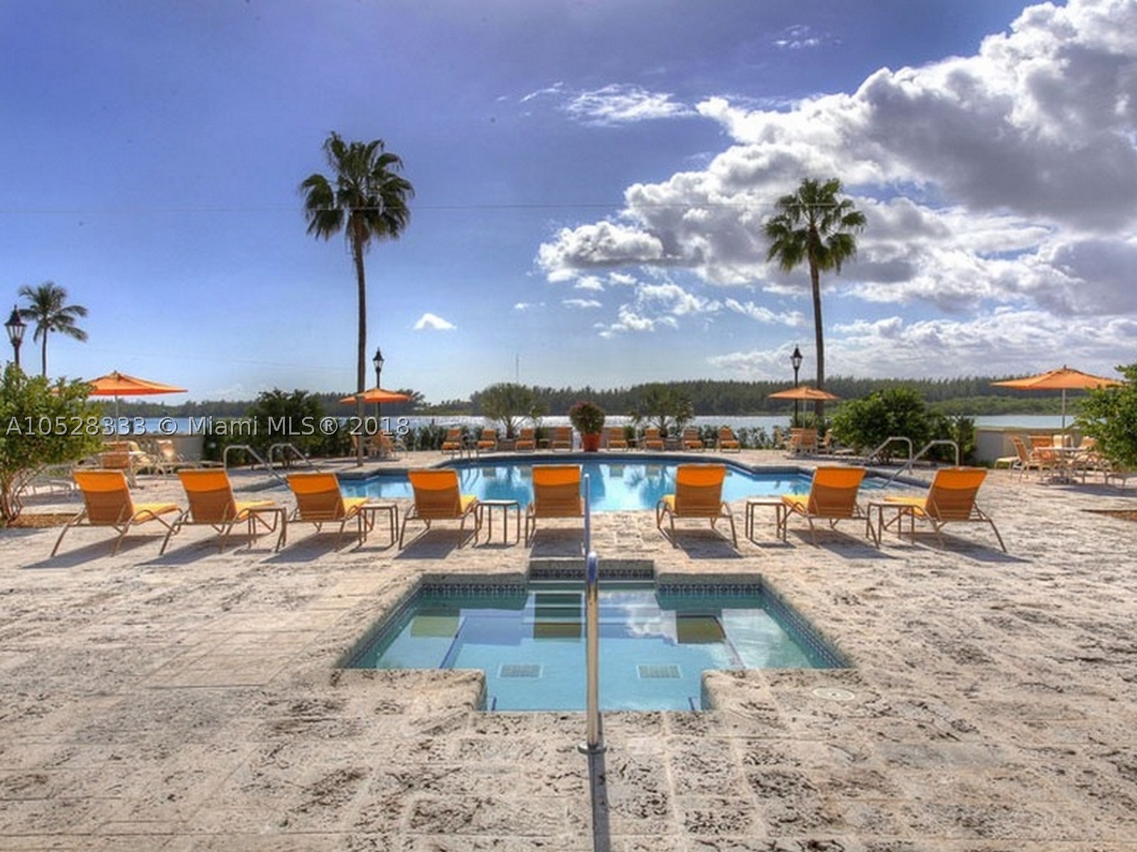 BAYVIEW AT FISHER ISL CON - Residential