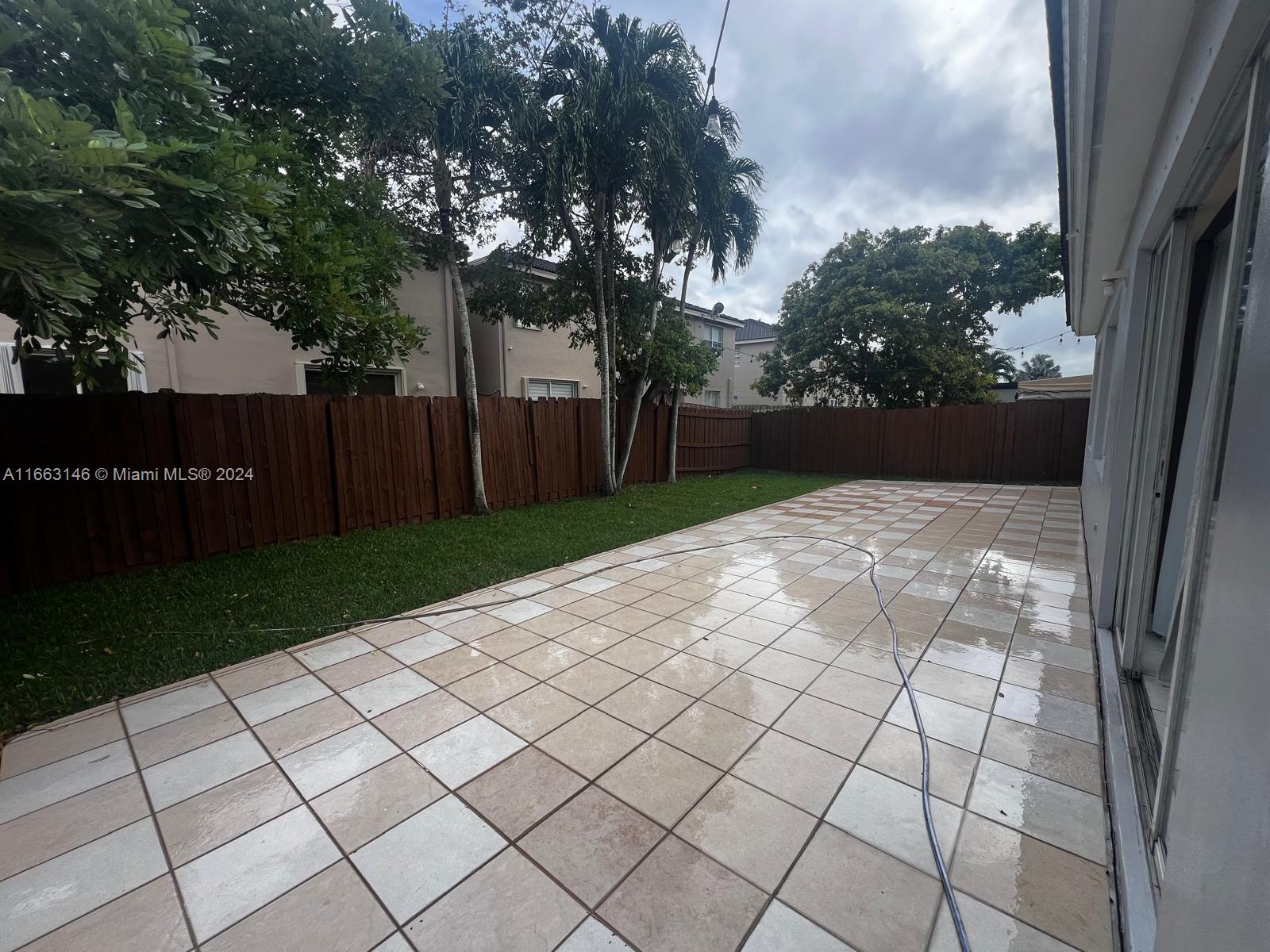 EFM ESTATES SEC 1 - Residential Lease
