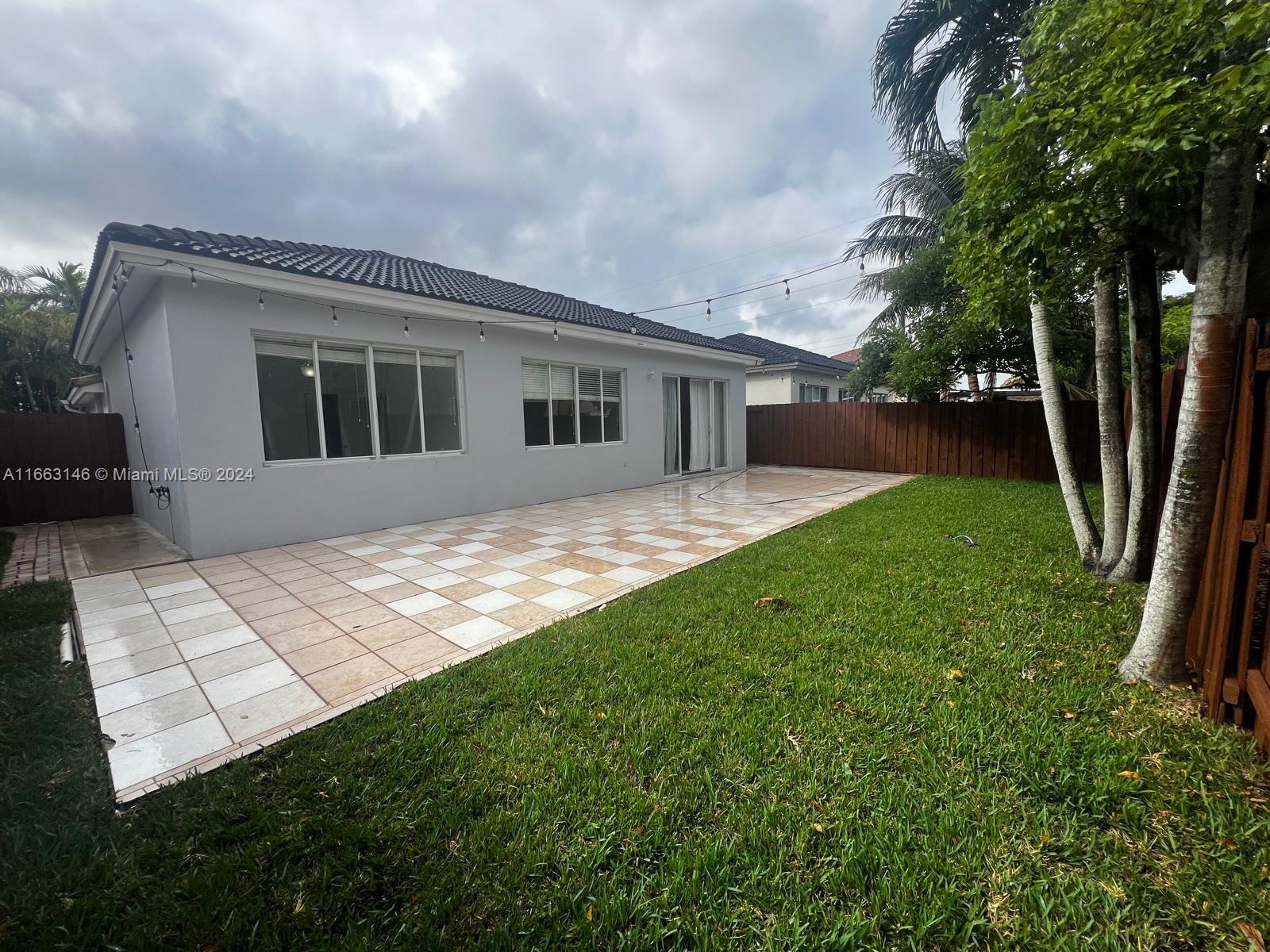 EFM ESTATES SEC 1 - Residential Lease