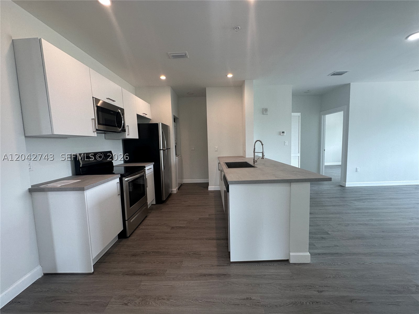 ALLAPATTAH HIGHLANDS ADD - Residential Income