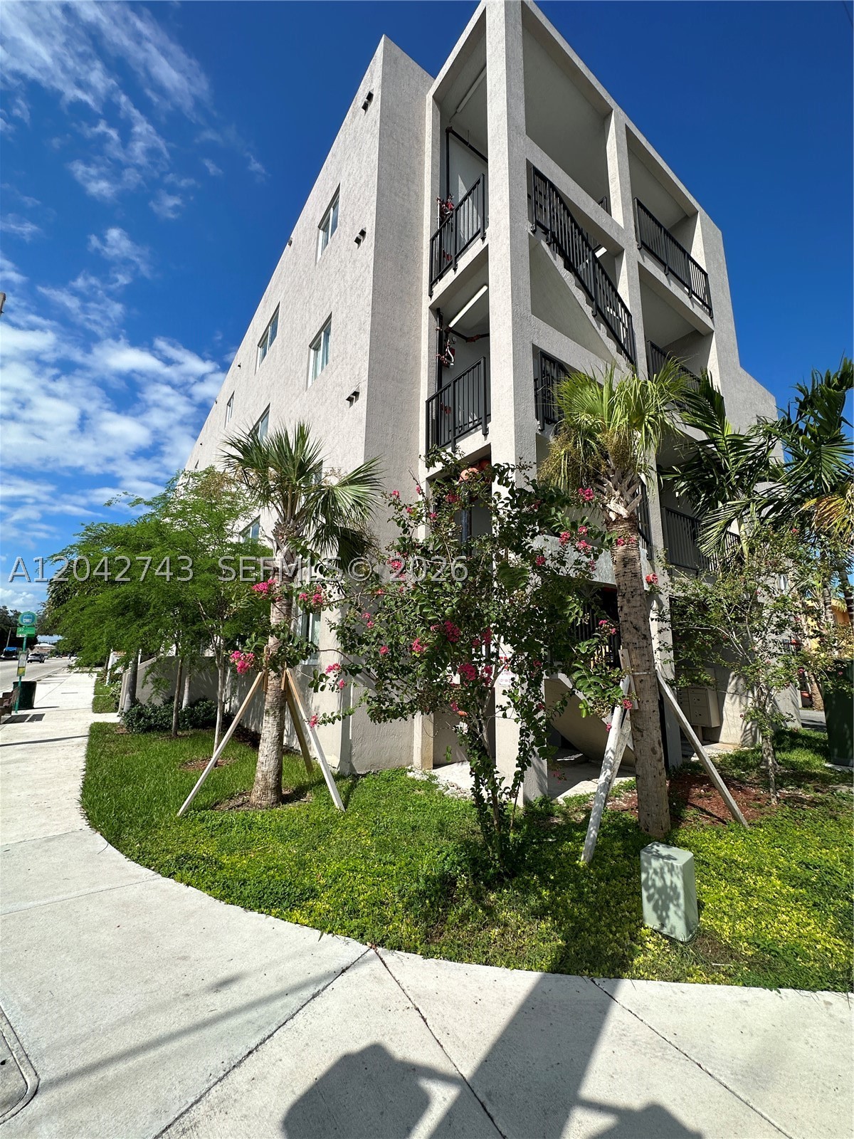 ALLAPATTAH HIGHLANDS ADD - Residential Income