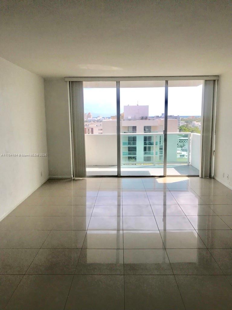 MIRADOR 1000 CONDO - Residential