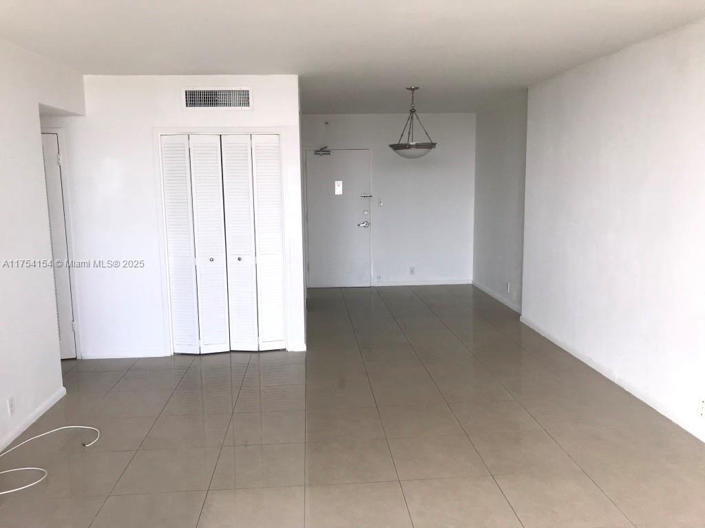MIRADOR 1000 CONDO - Residential