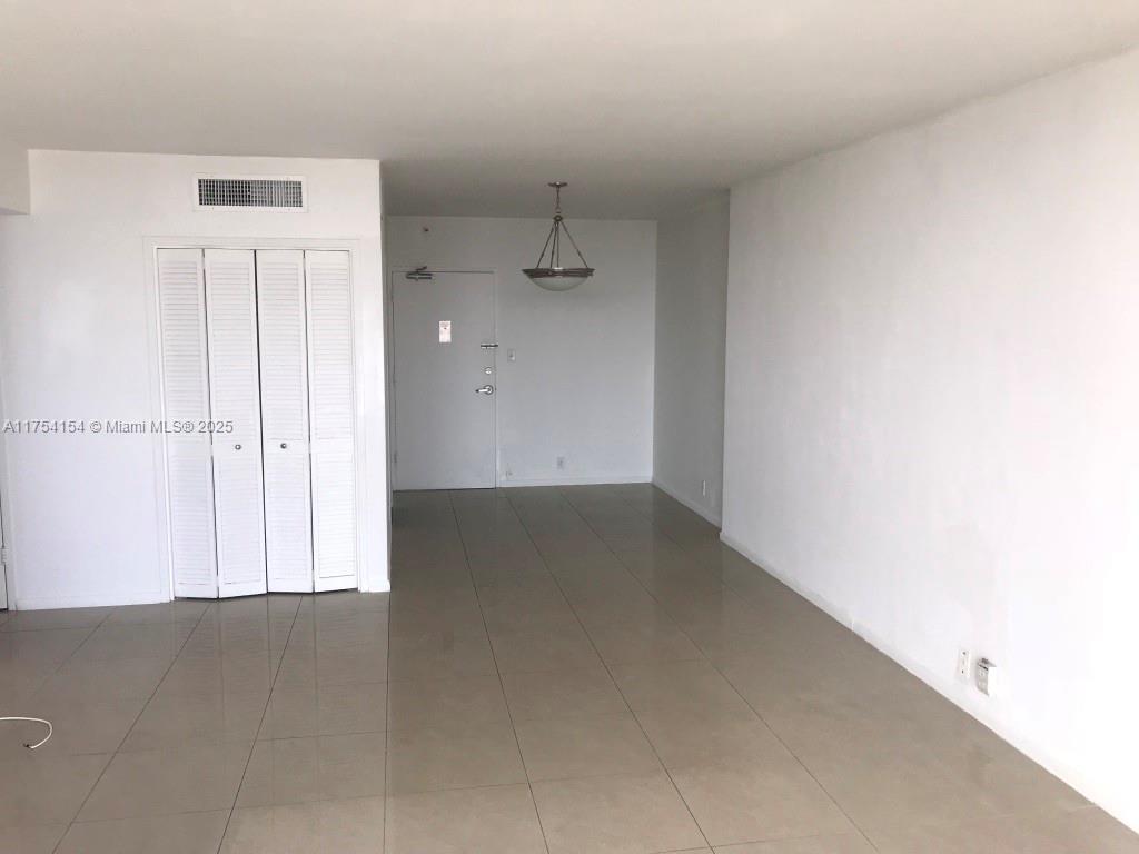 MIRADOR 1000 CONDO - Residential