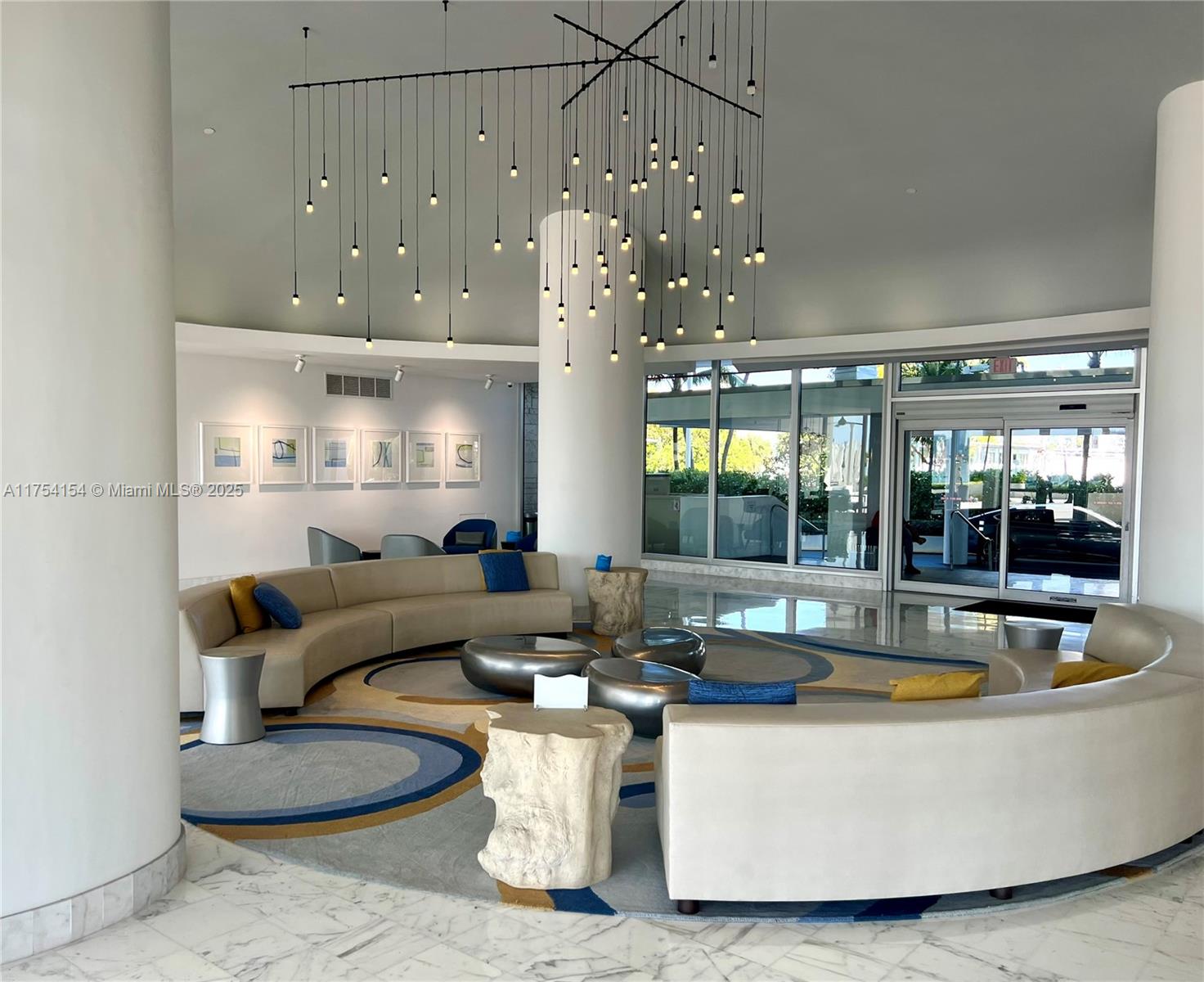 MIRADOR 1000 CONDO - Residential