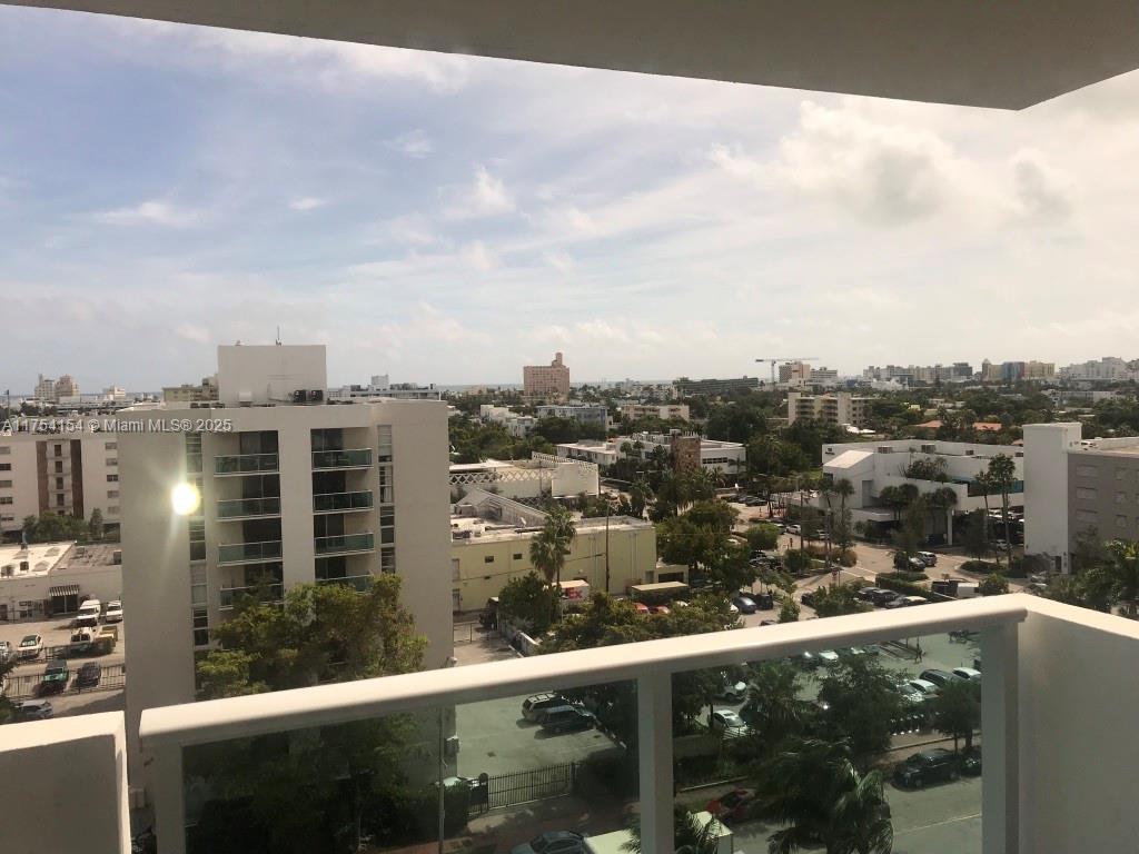 MIRADOR 1000 CONDO - Residential