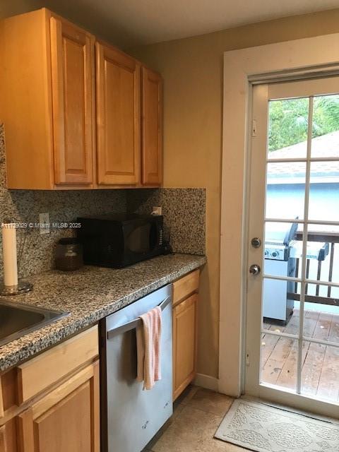 OCEAN VIEW HEIGHTS - Residential Lease