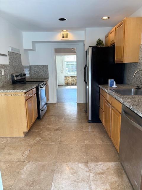OCEAN VIEW HEIGHTS - Residential Lease