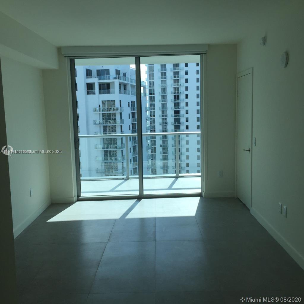 1100 MILLECENTO RESIDENCE - Residential