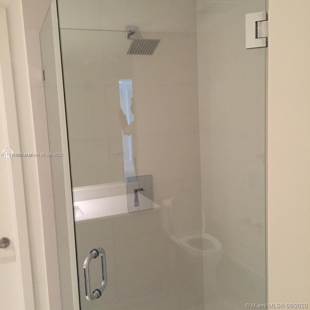 1100 MILLECENTO RESIDENCE - Residential