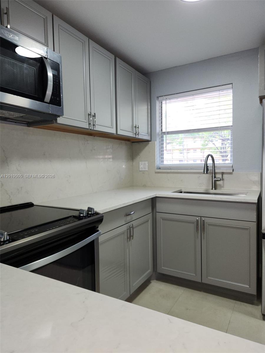 Nicely updated one-bedroom one bathroom 55+ condo offering the perfect blend of comfort, style, and convenience. This bright and inviting residence features a spacious open layout, abundant natural light, and a modern updated kitchen with stainless steel appliances designed for both everyday living and entertaining. The generously sized bedroom provides a peaceful retreat with walk in closet space, while the enclosed private balcony creates the perfect spot to relax and unwind.
Ideally located near shopping, dining, major highways, and local attractions, this condo is a desirable property in a prime location. Enjoy low-maintenance living with resort-style amenities and a community atmosphere that truly feels like home. Don’t miss this exceptional opportunity to own a charming 55+ condo that combines value, location, and lifestyle all in one.