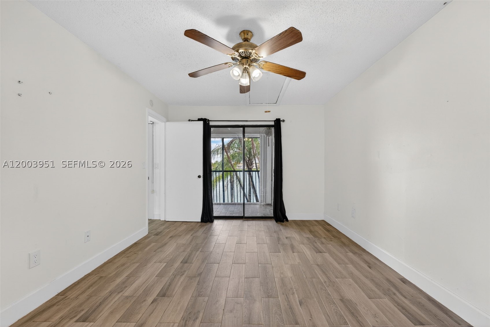 LAKESHORE CONDO 6 - Residential